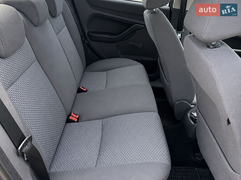 Седан Ford Focus 2007 в Ужгороде
