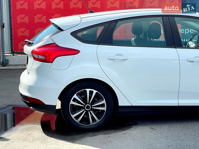 Хэтчбек Ford Focus 2017 в Киеве