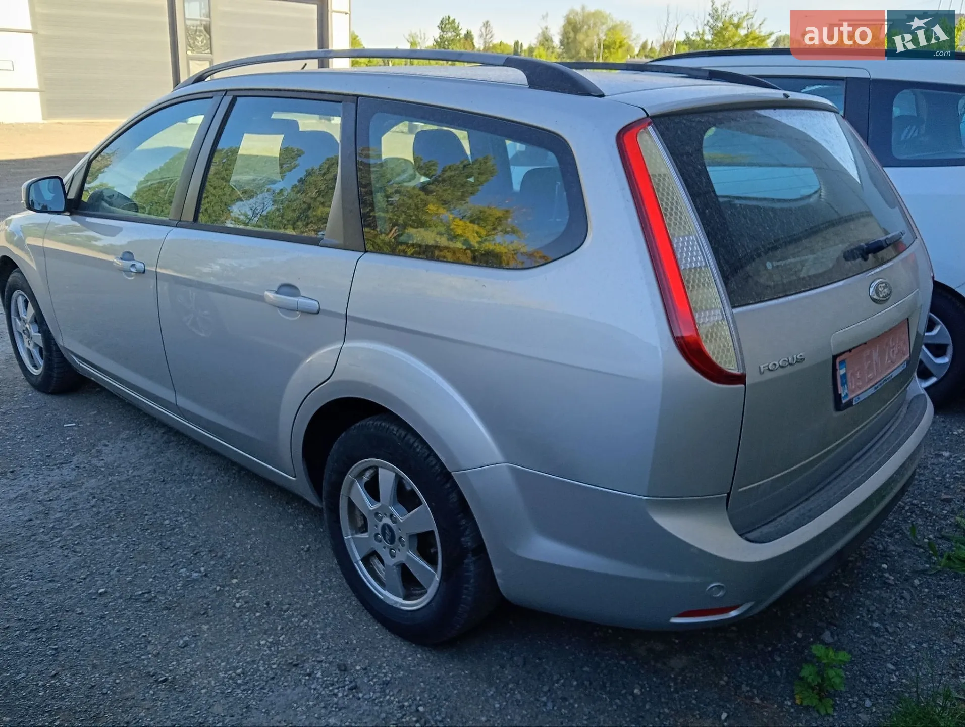2010 Ford Focus - мініатюра 4