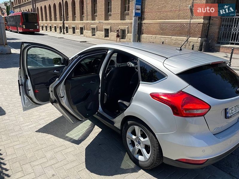 Хетчбек Ford Focus 2018 в Чернівцях