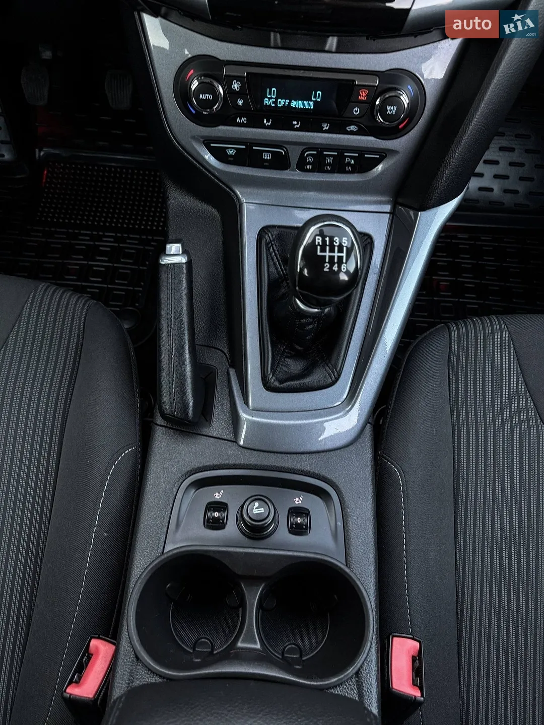 2013 Ford Focus - мініатюра 16
