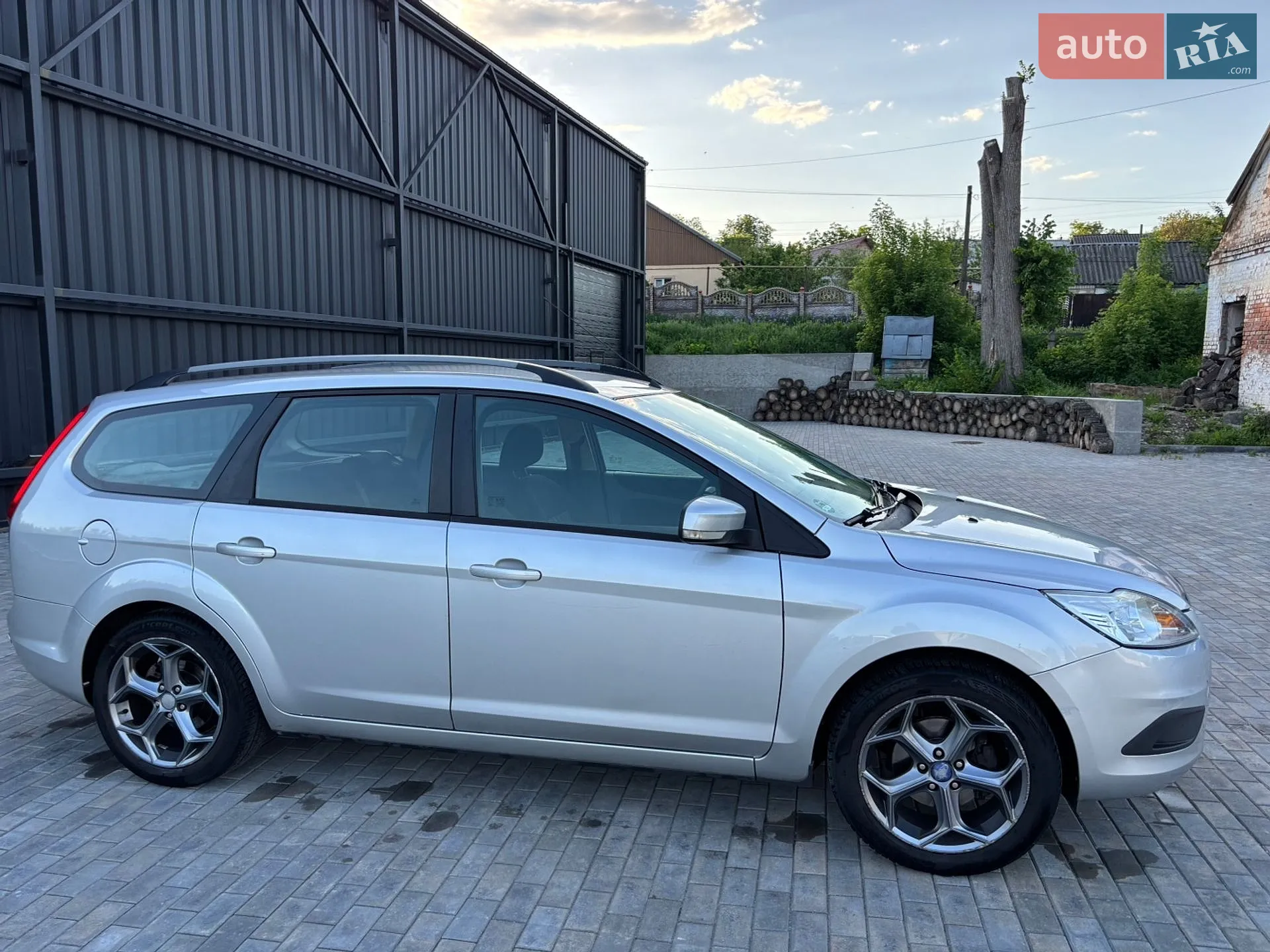 2010 Ford Focus - мініатюра 5