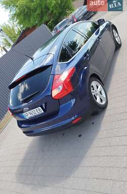 Хэтчбек Ford Focus 2013 в Ивано-Франковске