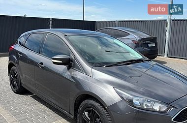 Хэтчбек Ford Focus 2015 в Ужгороде