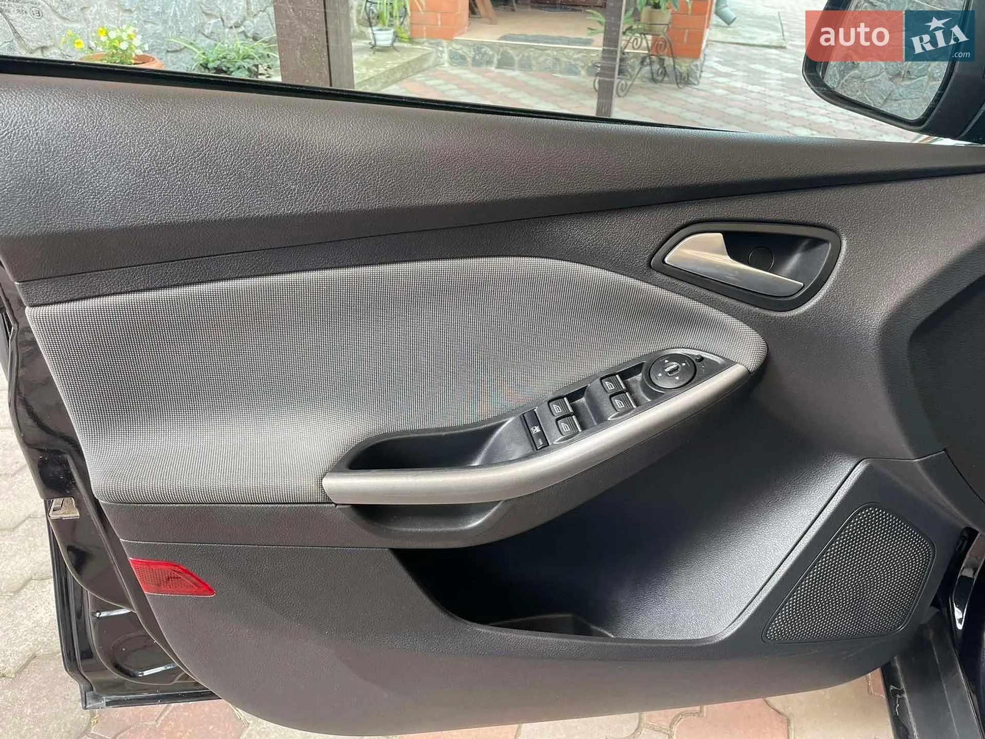 2011 Ford Focus - мініатюра 17