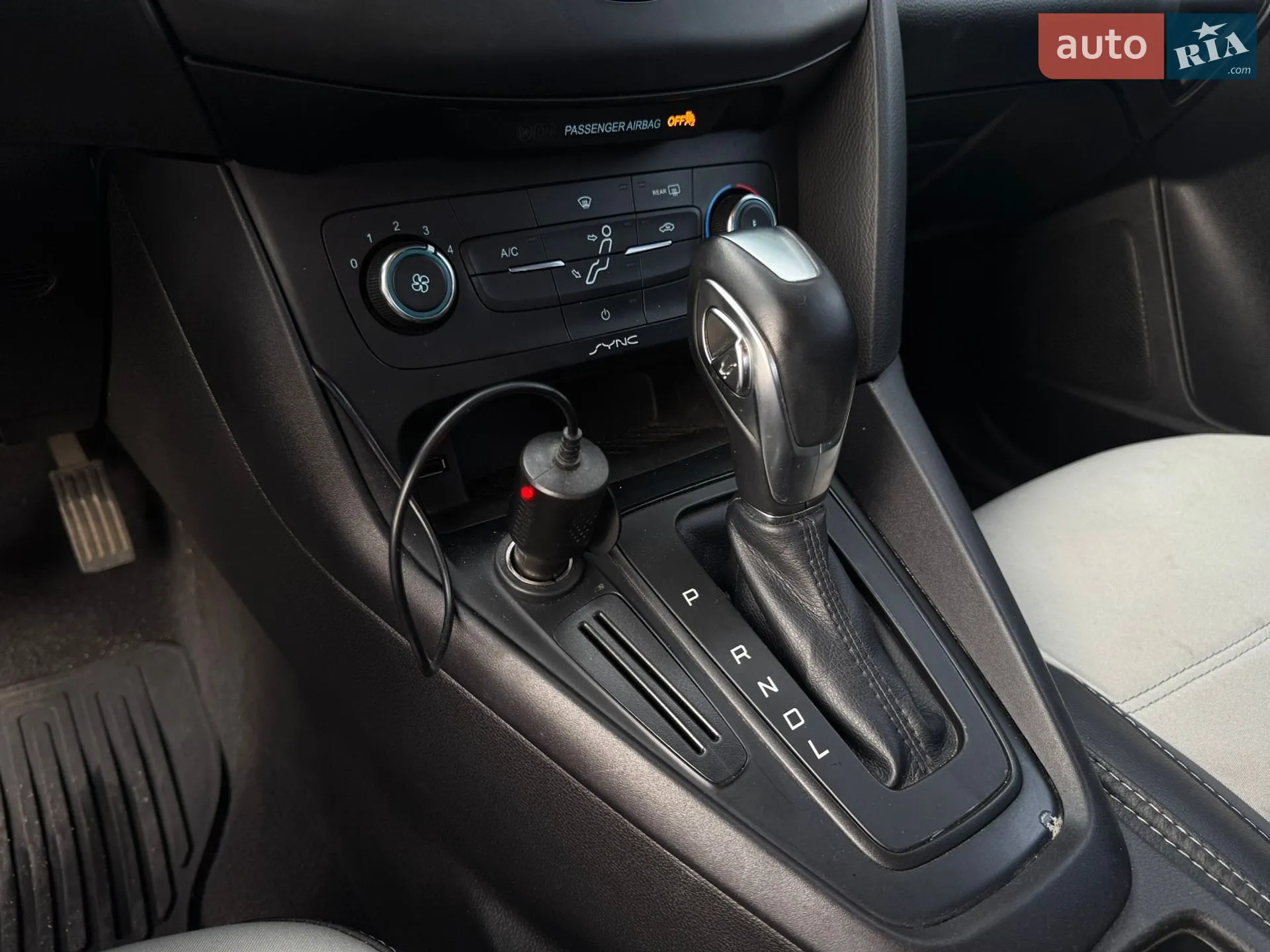 2016 Ford Focus - мініатюра 26