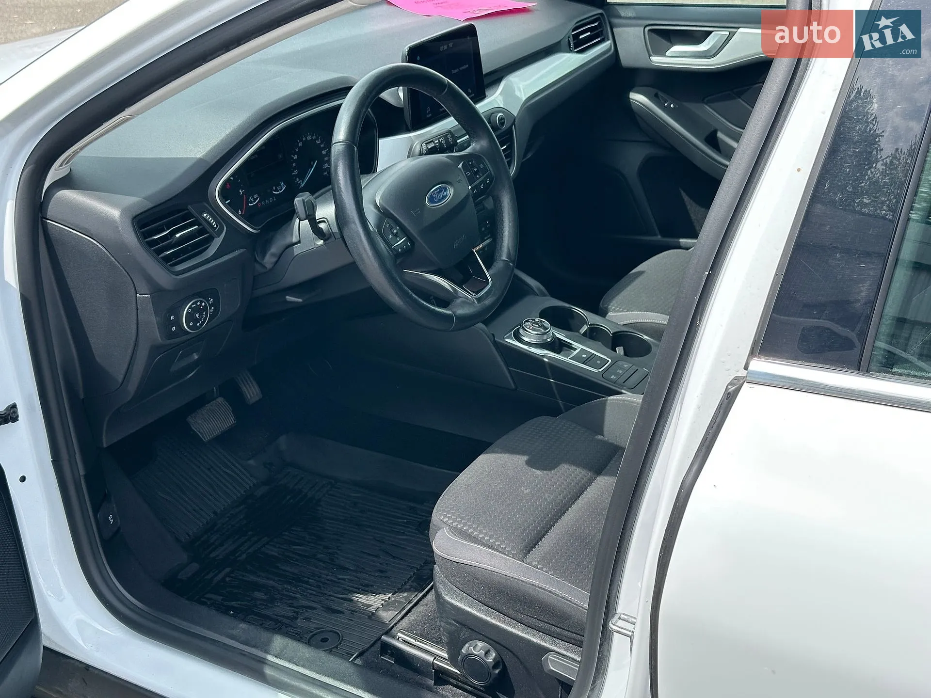 2020 Ford Focus - мініатюра 15