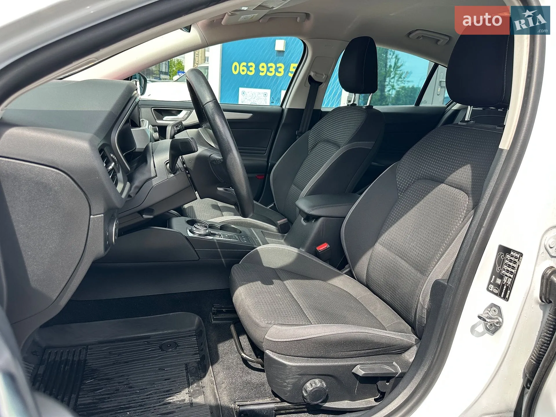 2020 Ford Focus - мініатюра 17