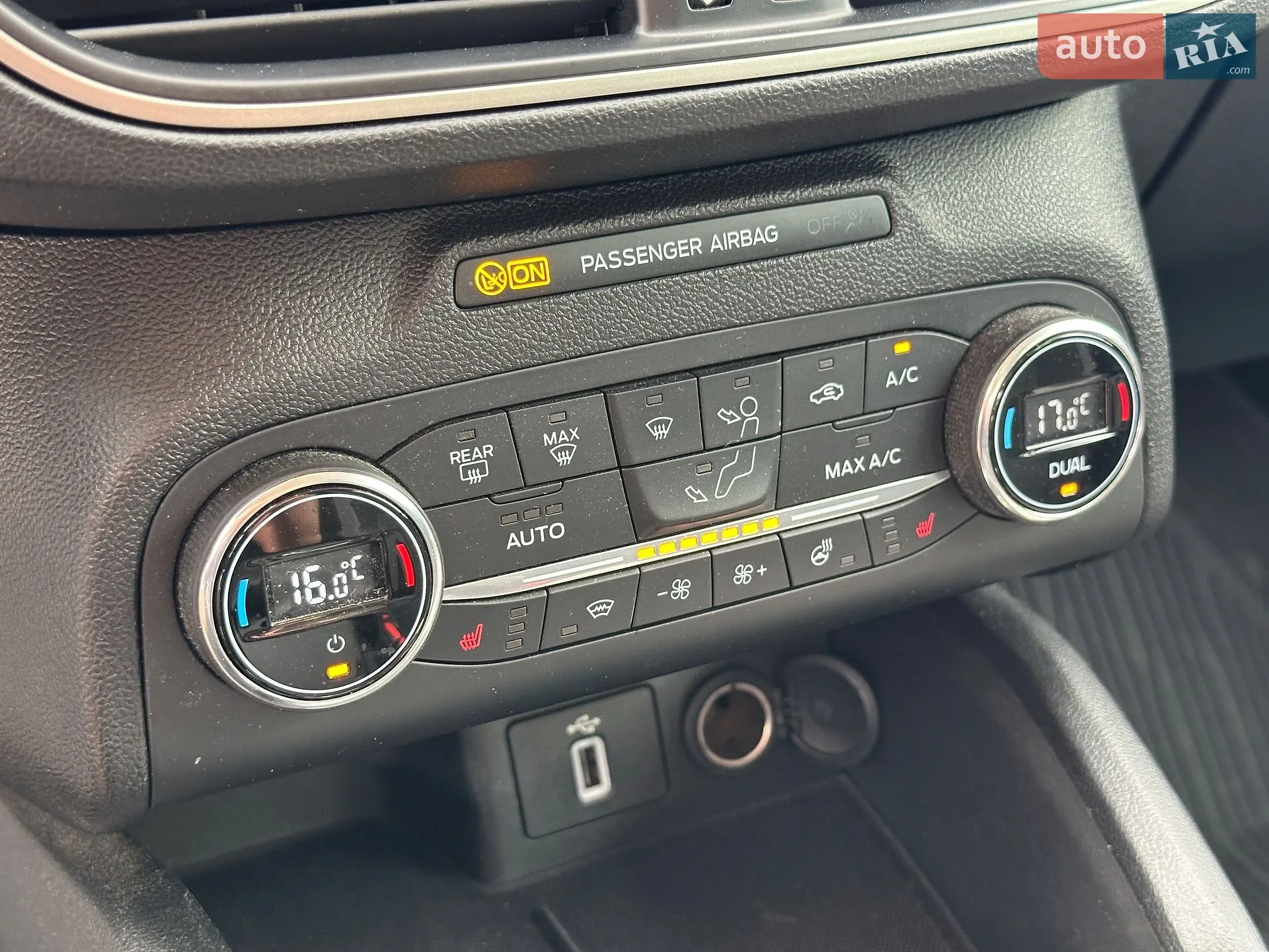 2020 Ford Focus - мініатюра 25