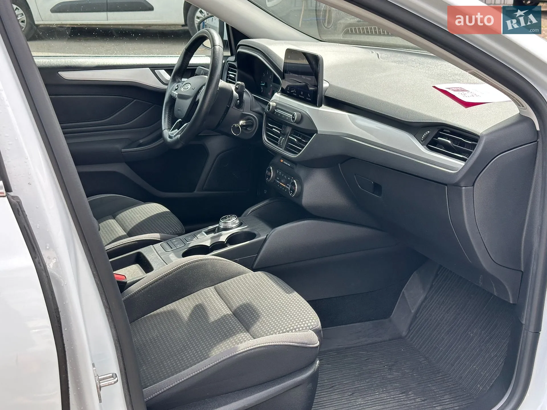 2020 Ford Focus - мініатюра 27