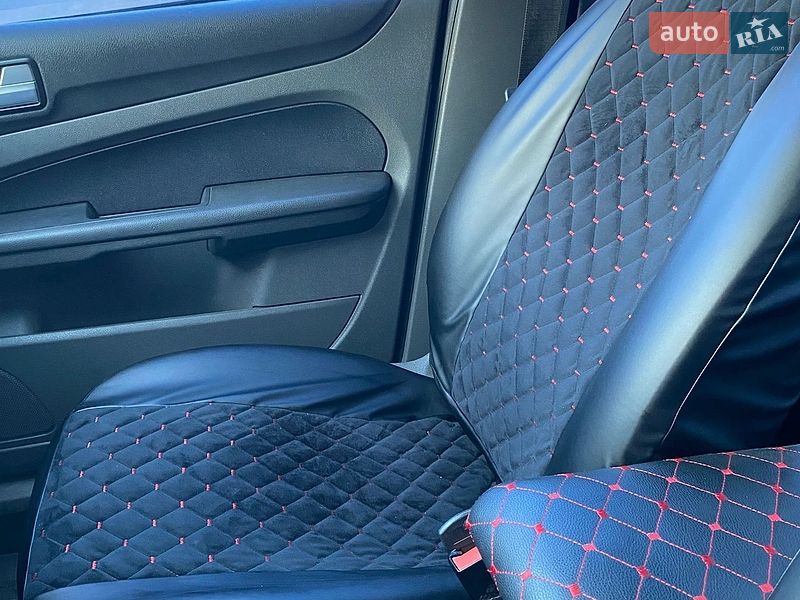 Седан Ford Focus 2006 в Ровно