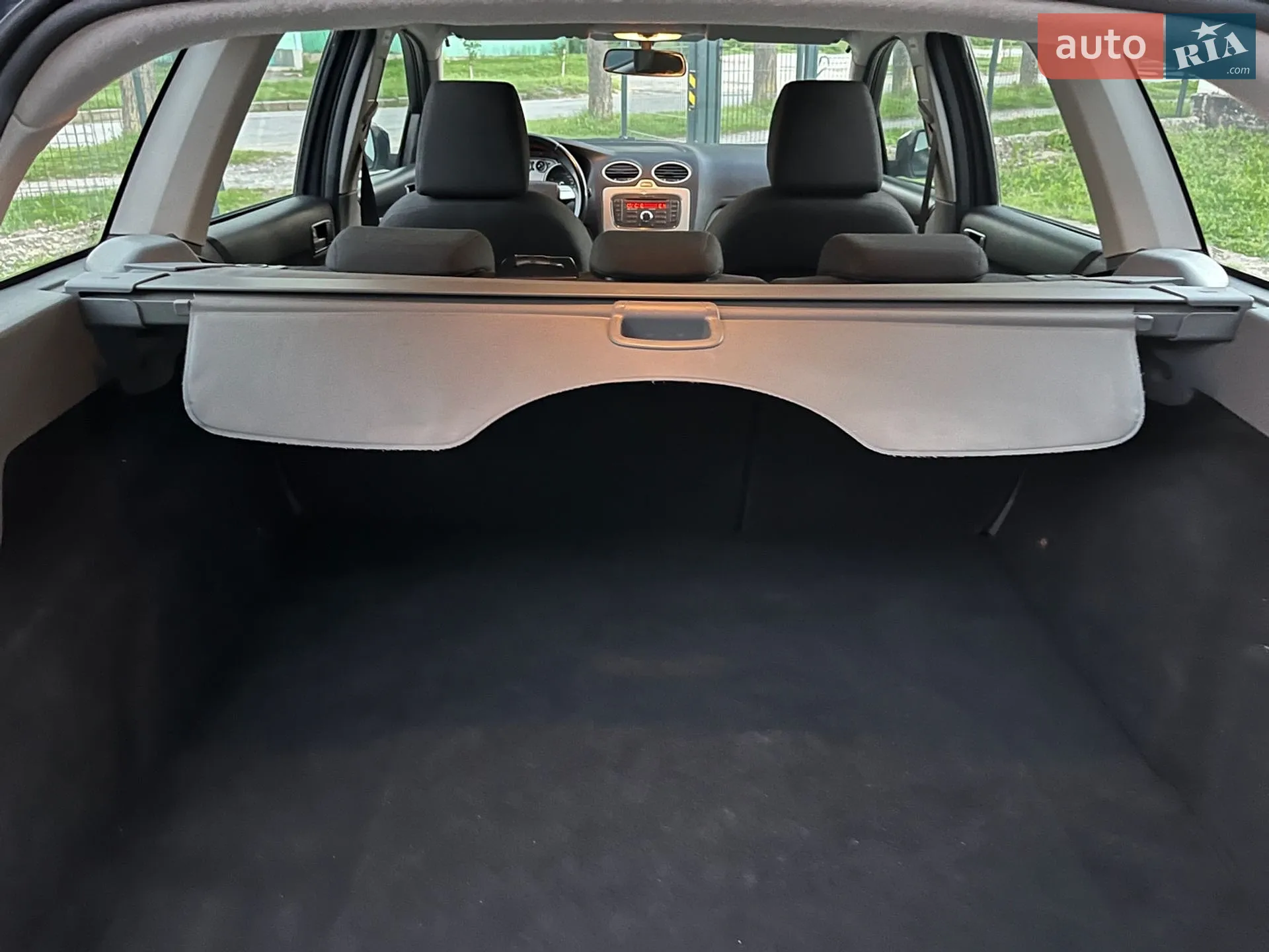 2010 Ford Focus - мініатюра 39