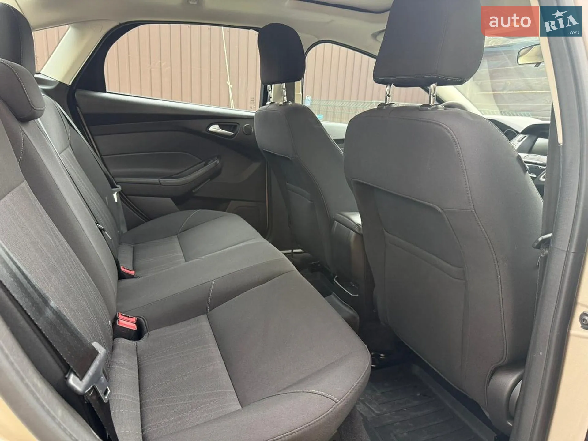 2016 Ford Focus - мініатюра 19