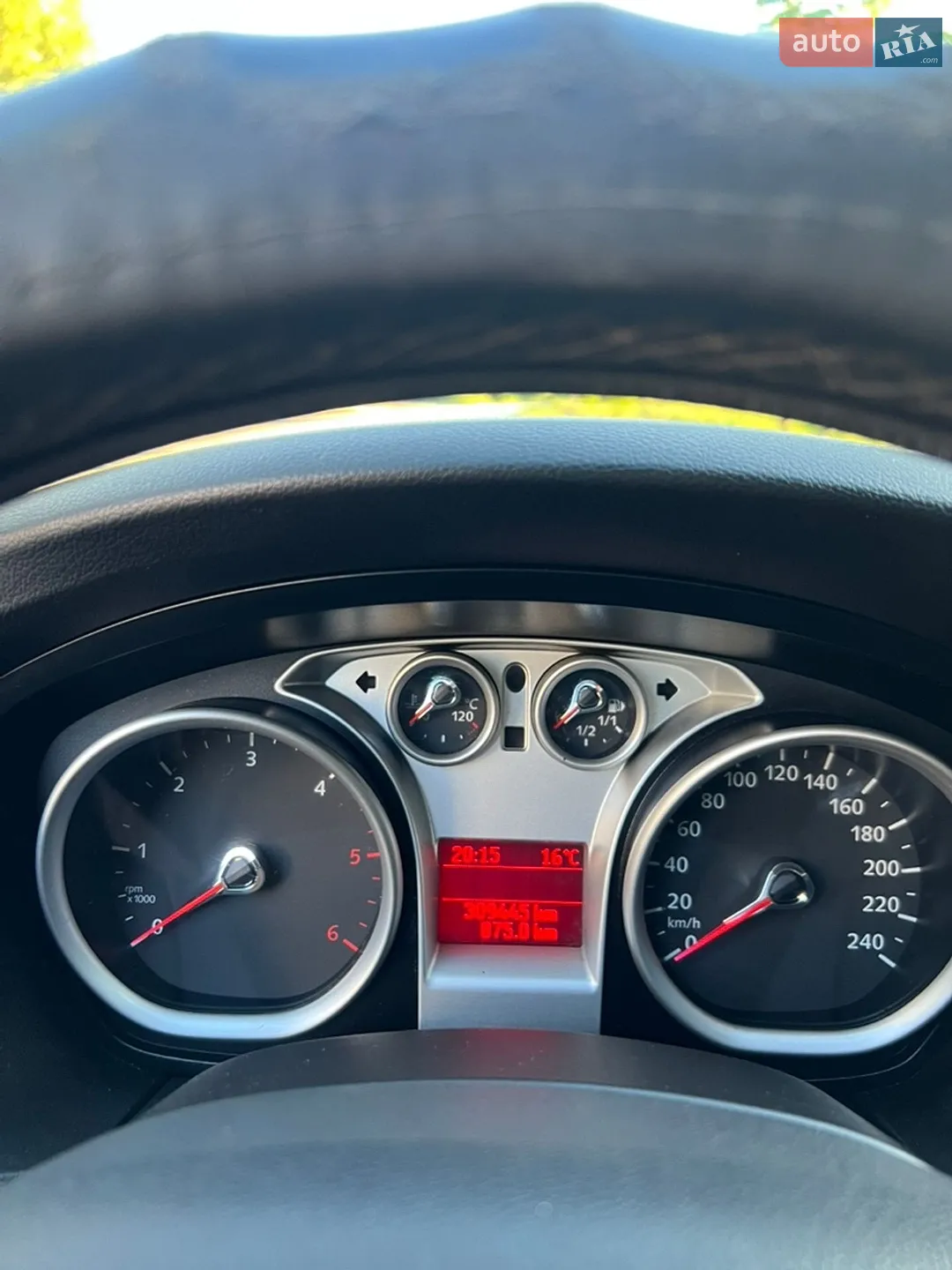 2010 Ford Focus - мініатюра 6