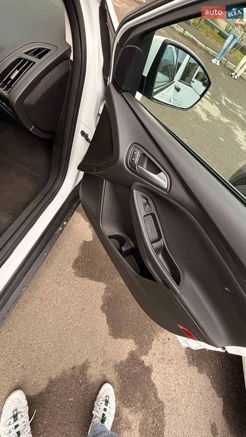 2016 Ford Focus - мініатюра 9