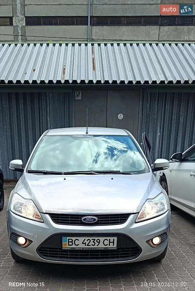 2010 Ford Focus - мініатюра 10