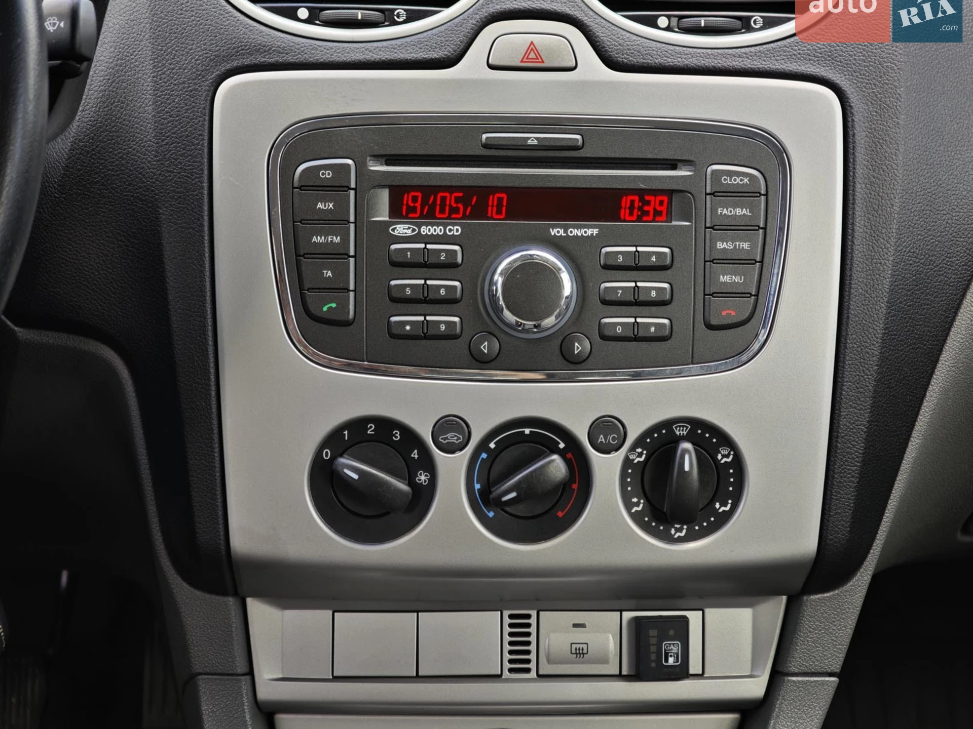 2010 Ford Focus - мініатюра 13