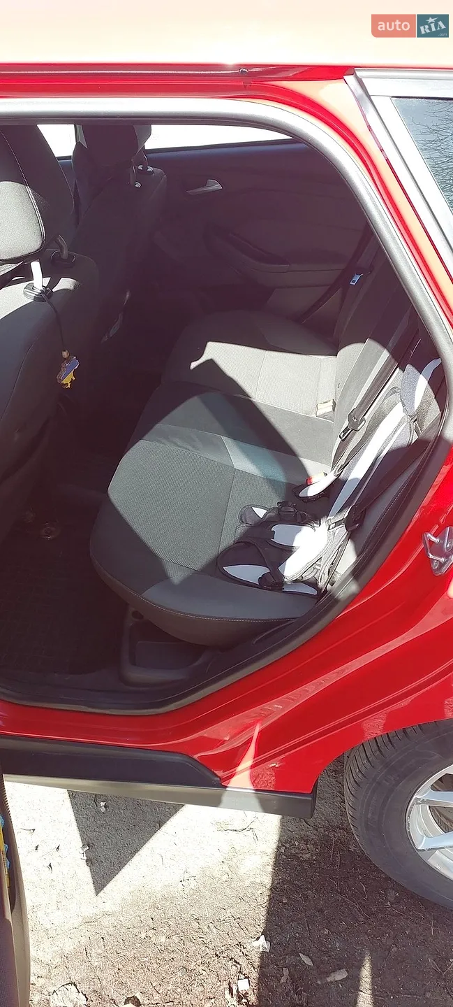 2011 Ford Focus - мініатюра 23