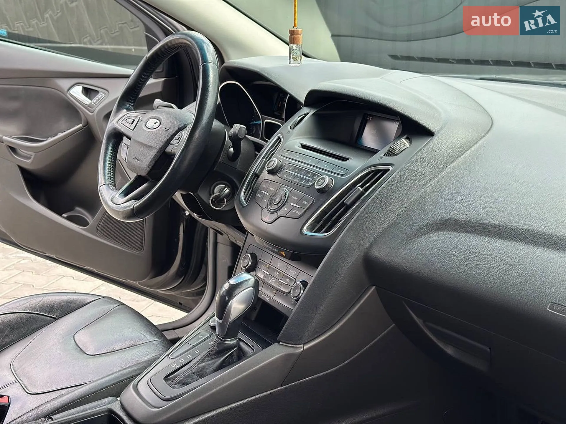 2015 Ford Focus - мініатюра 27