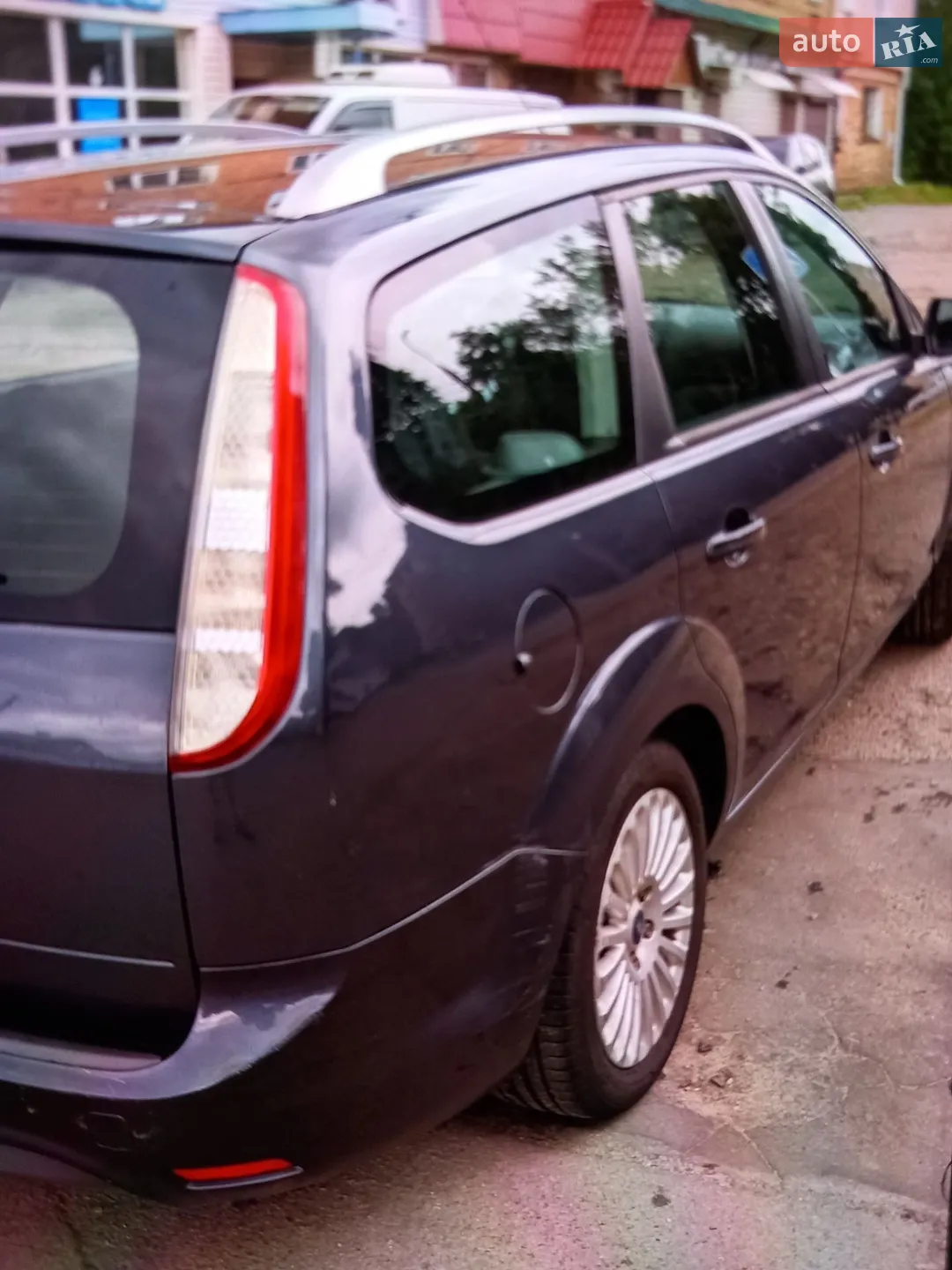 2010 Ford Focus - мініатюра 3