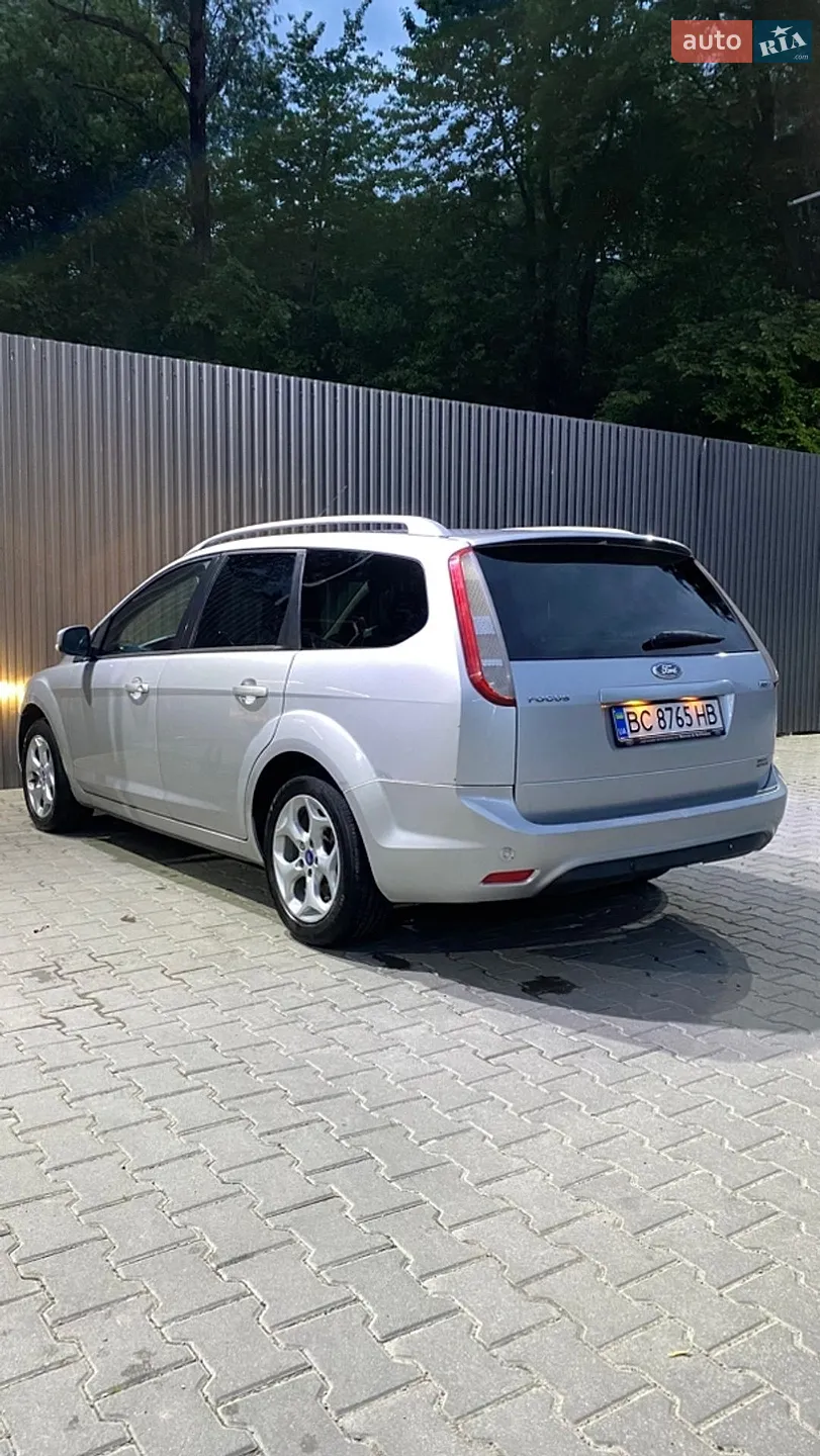 2010 Ford Focus - мініатюра 3