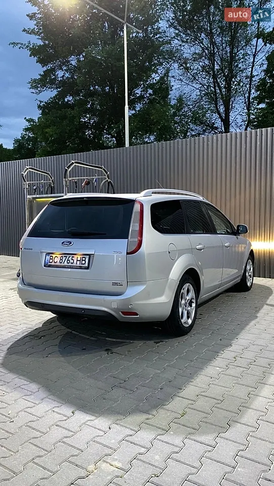 2010 Ford Focus - мініатюра 90