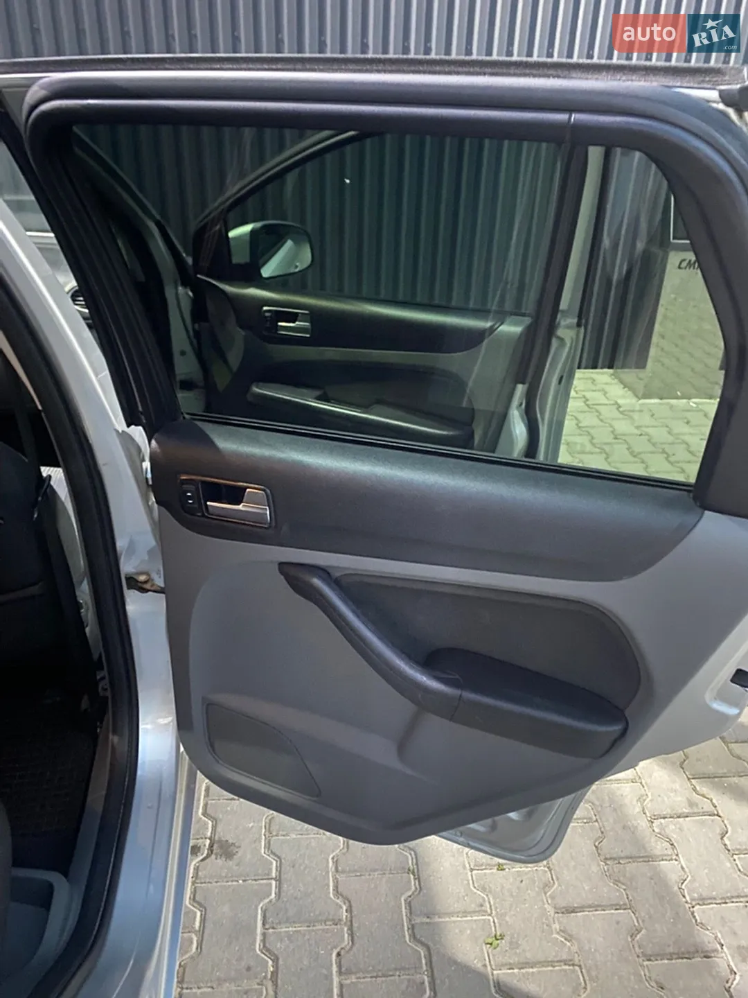 2010 Ford Focus - мініатюра 17