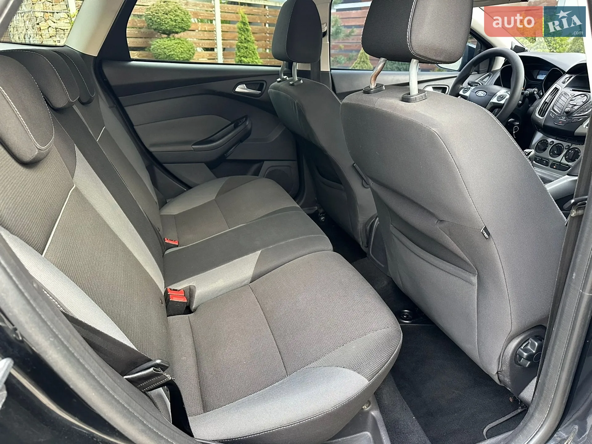 2011 Ford Focus - мініатюра 26
