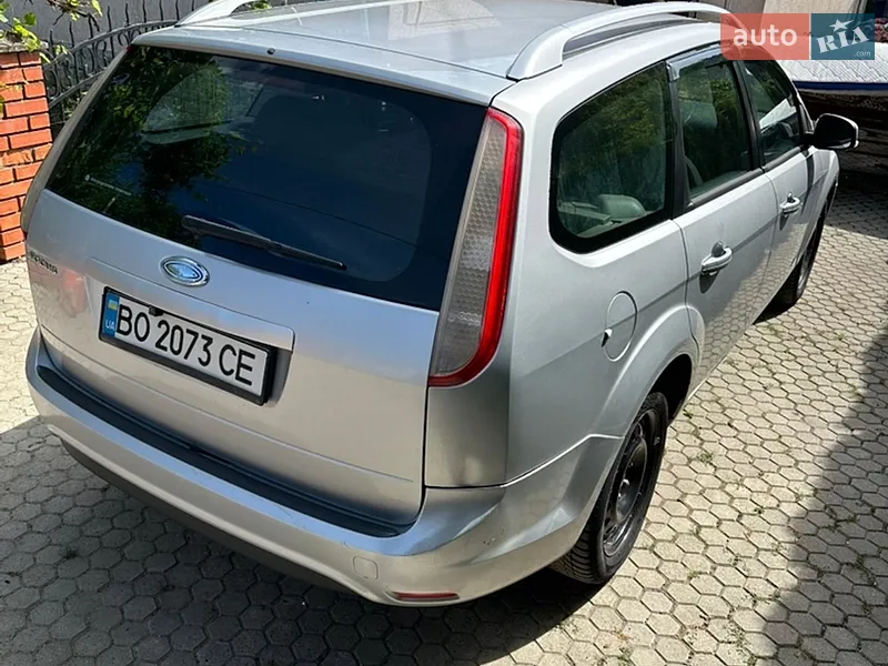 Ford Focus 2010 VIN WF0SXXGCDSAB24008 фото оголошення 5 з 61