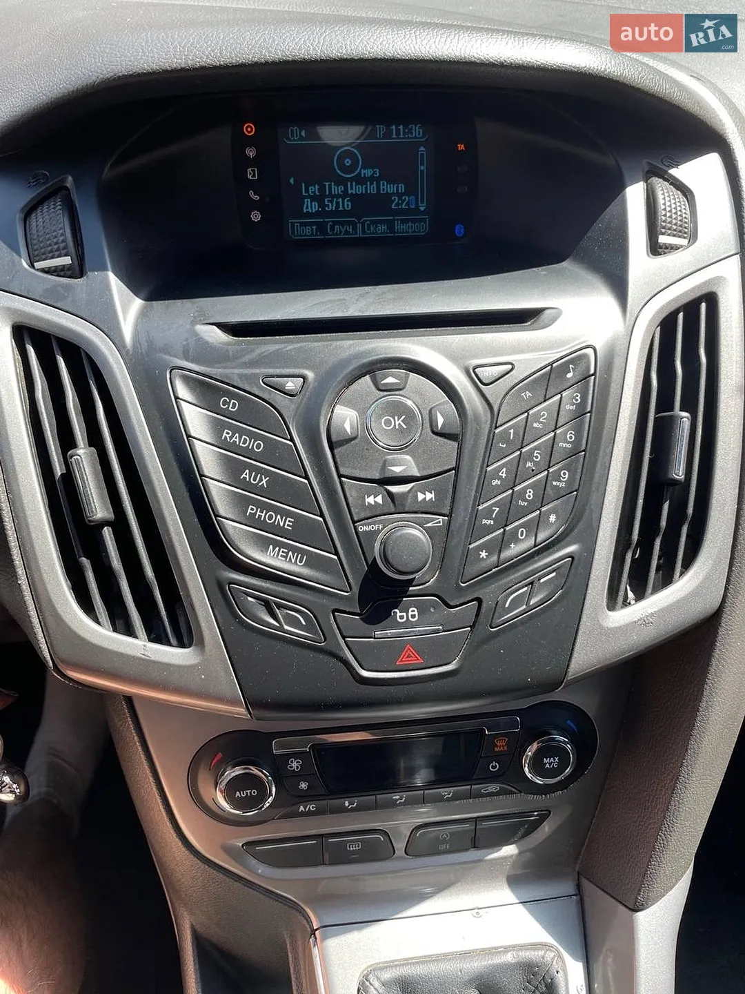 2011 Ford Focus - мініатюра 26