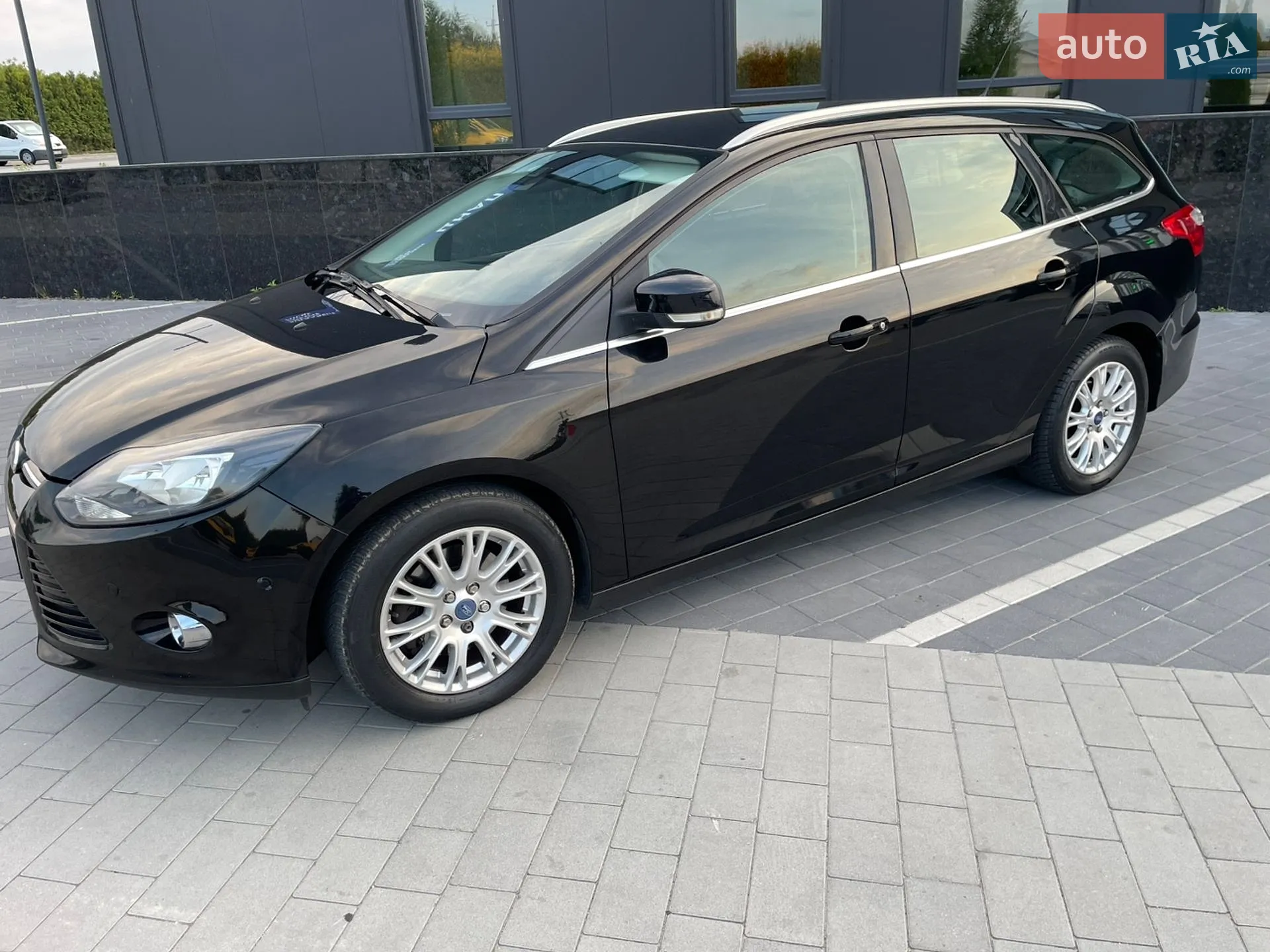 2011 Ford Focus - мініатюра 11