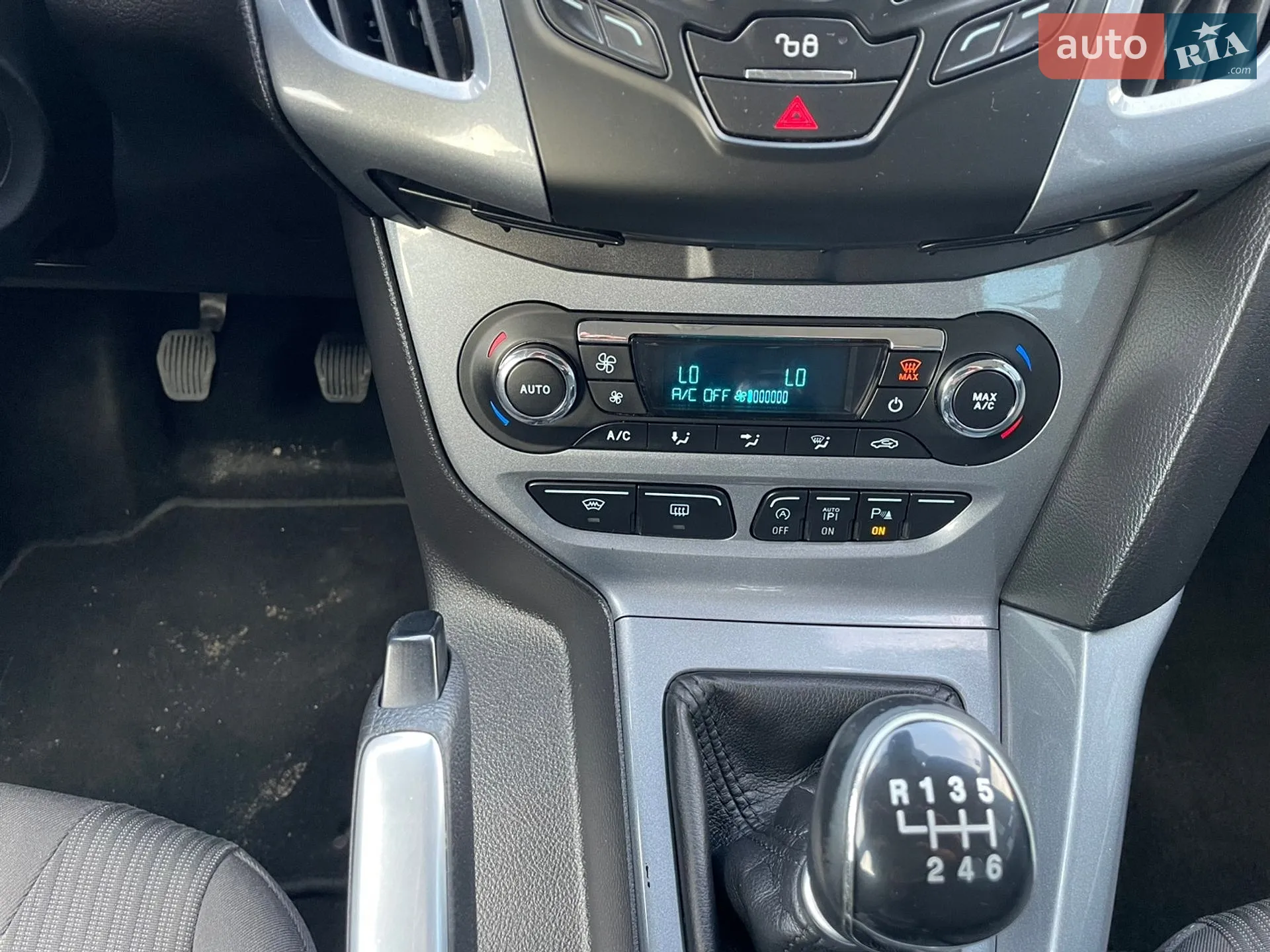 2011 Ford Focus - мініатюра 25