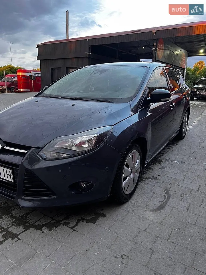 2010 Ford Focus - мініатюра 17