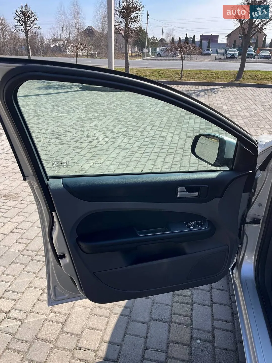 2010 Ford Focus - мініатюра 13
