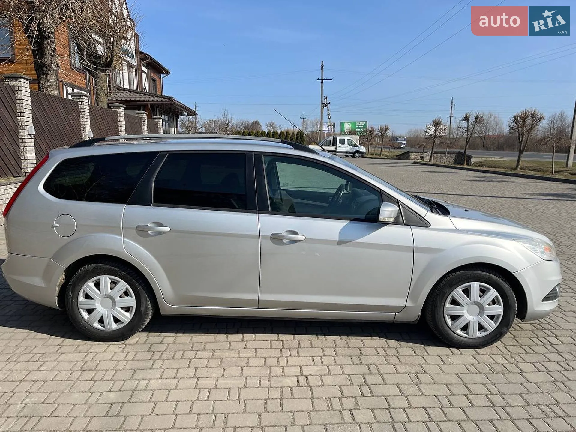 2010 Ford Focus - мініатюра 4