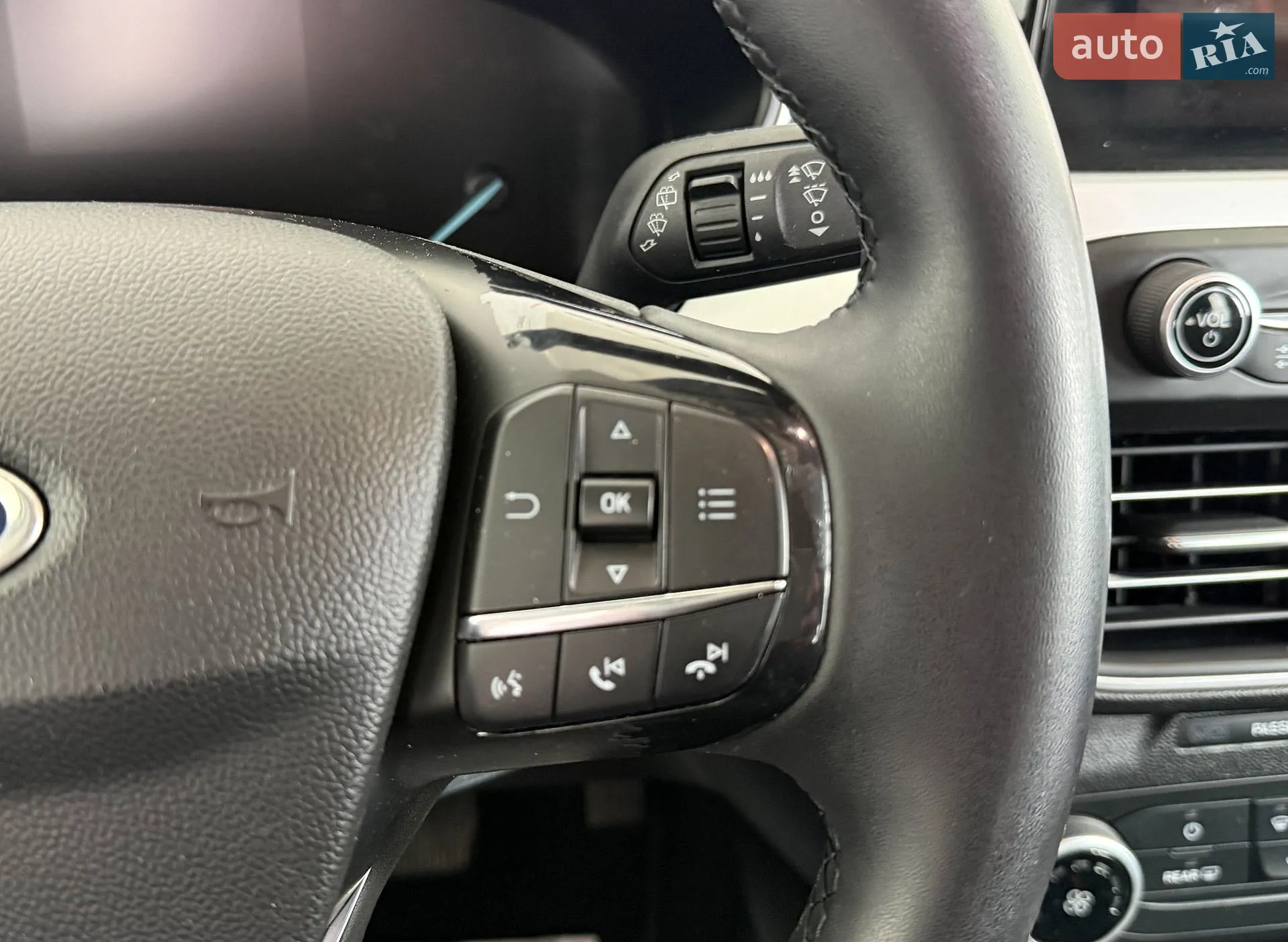 2021 Ford Focus - мініатюра 16