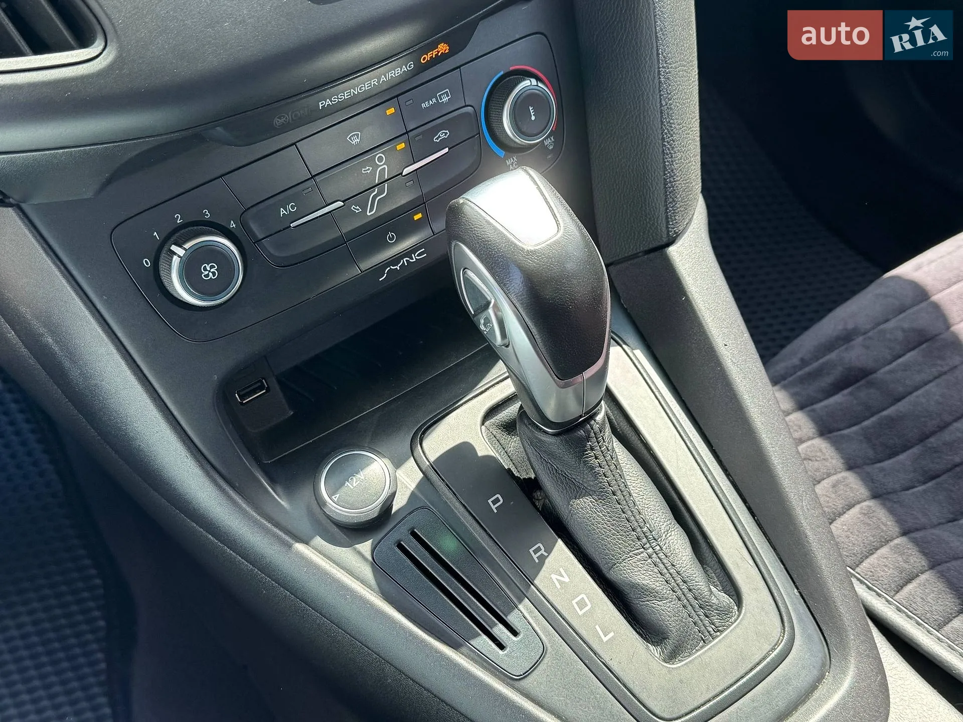 2015 Ford Focus - мініатюра 19