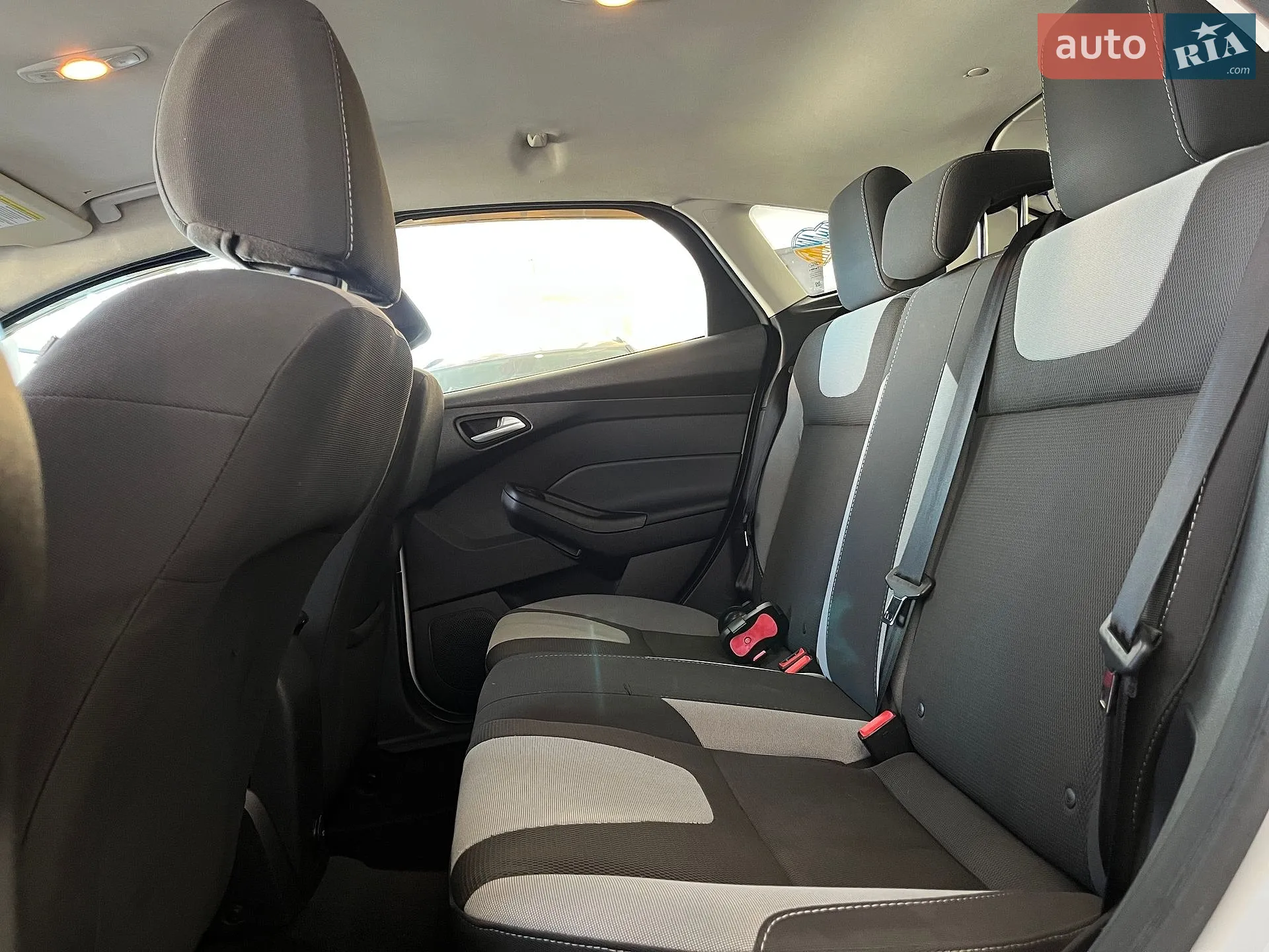 2012 Ford Focus - мініатюра 26
