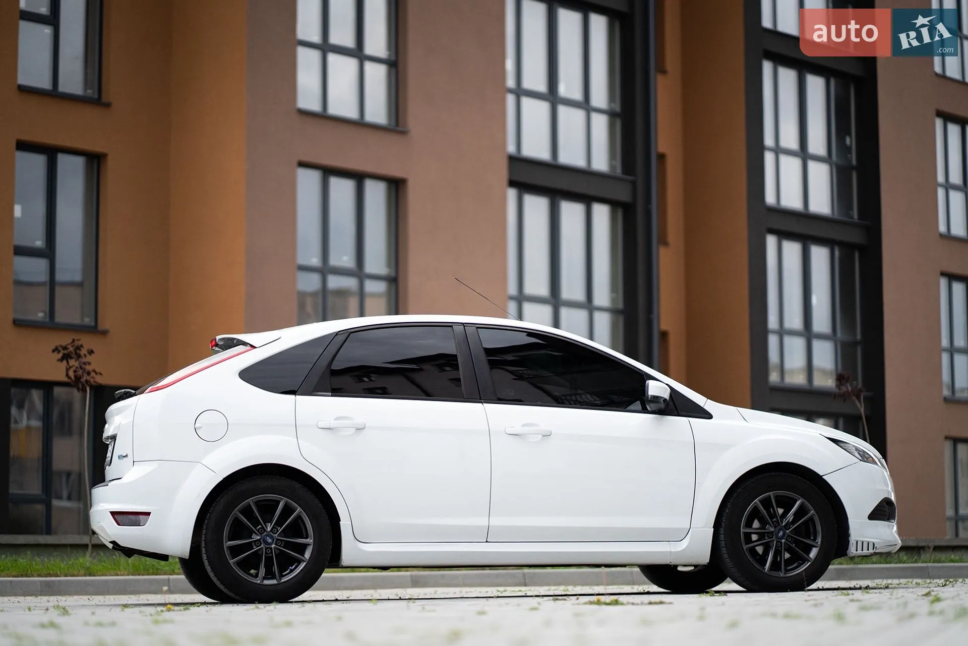 2010 Ford Focus - мініатюра 8