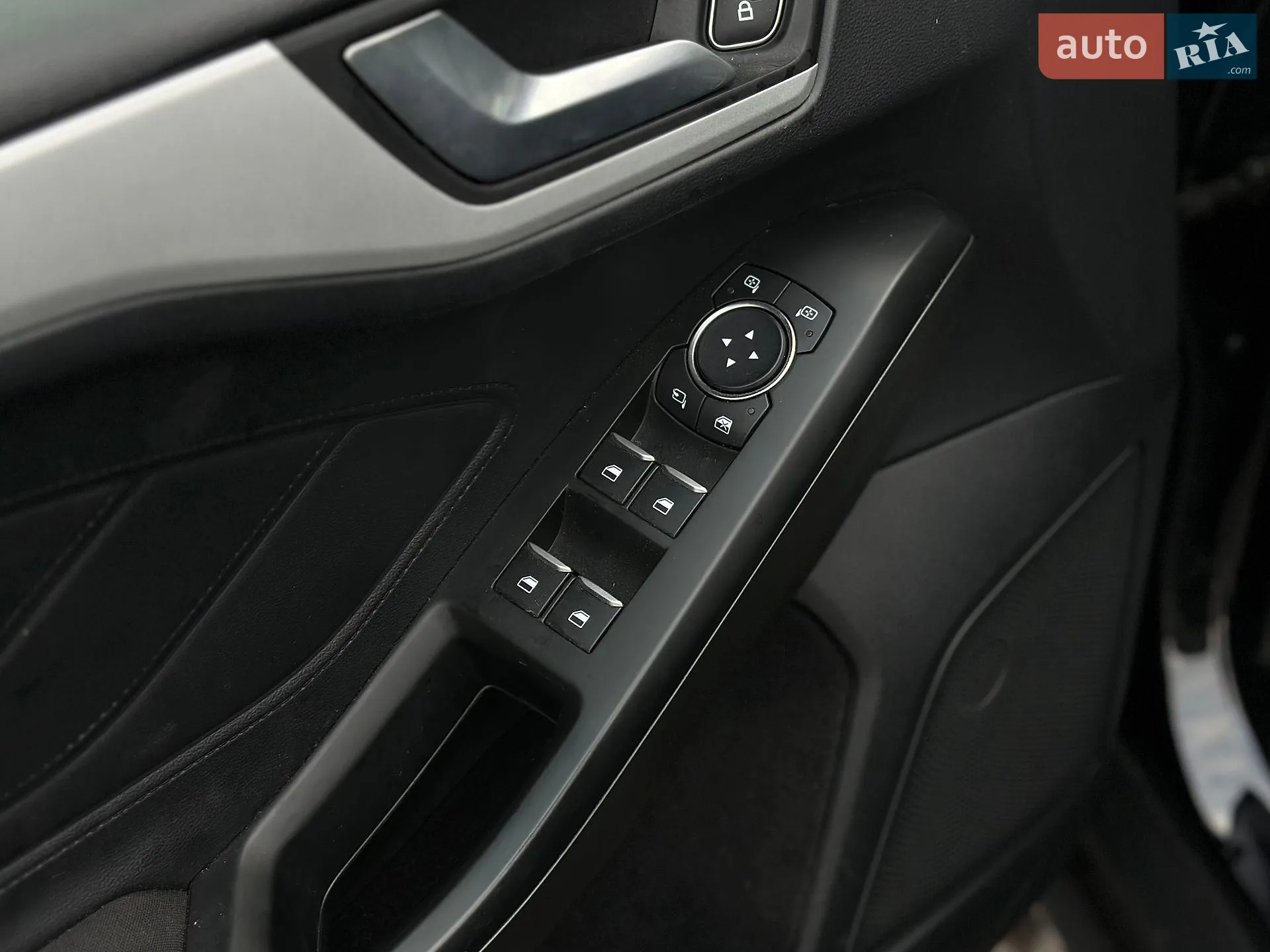2020 Ford Focus - мініатюра 27