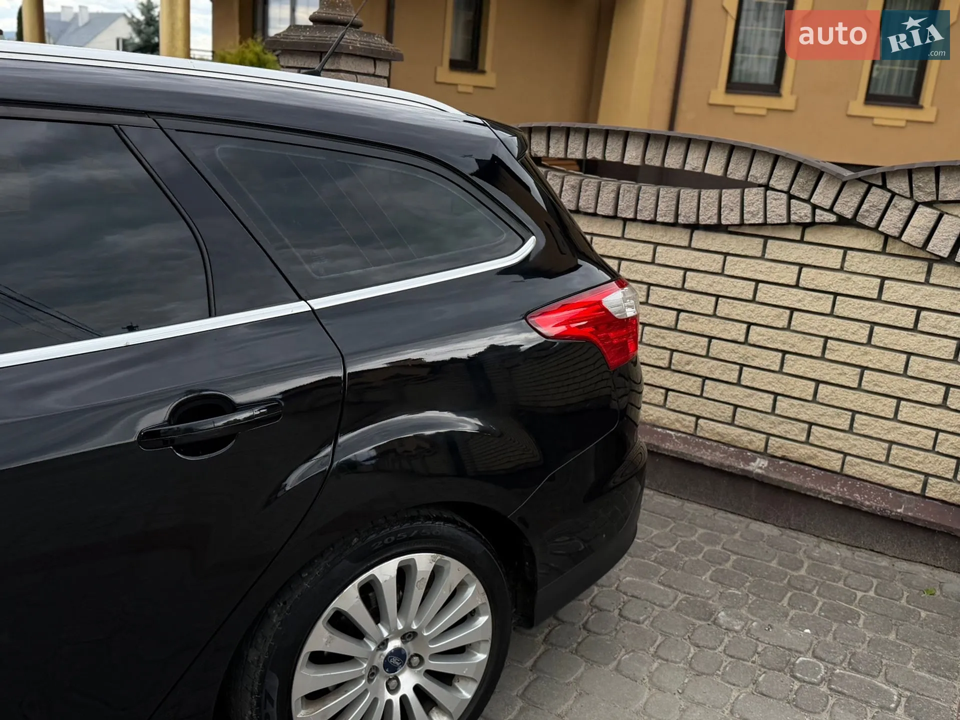 2011 Ford Focus - мініатюра 14