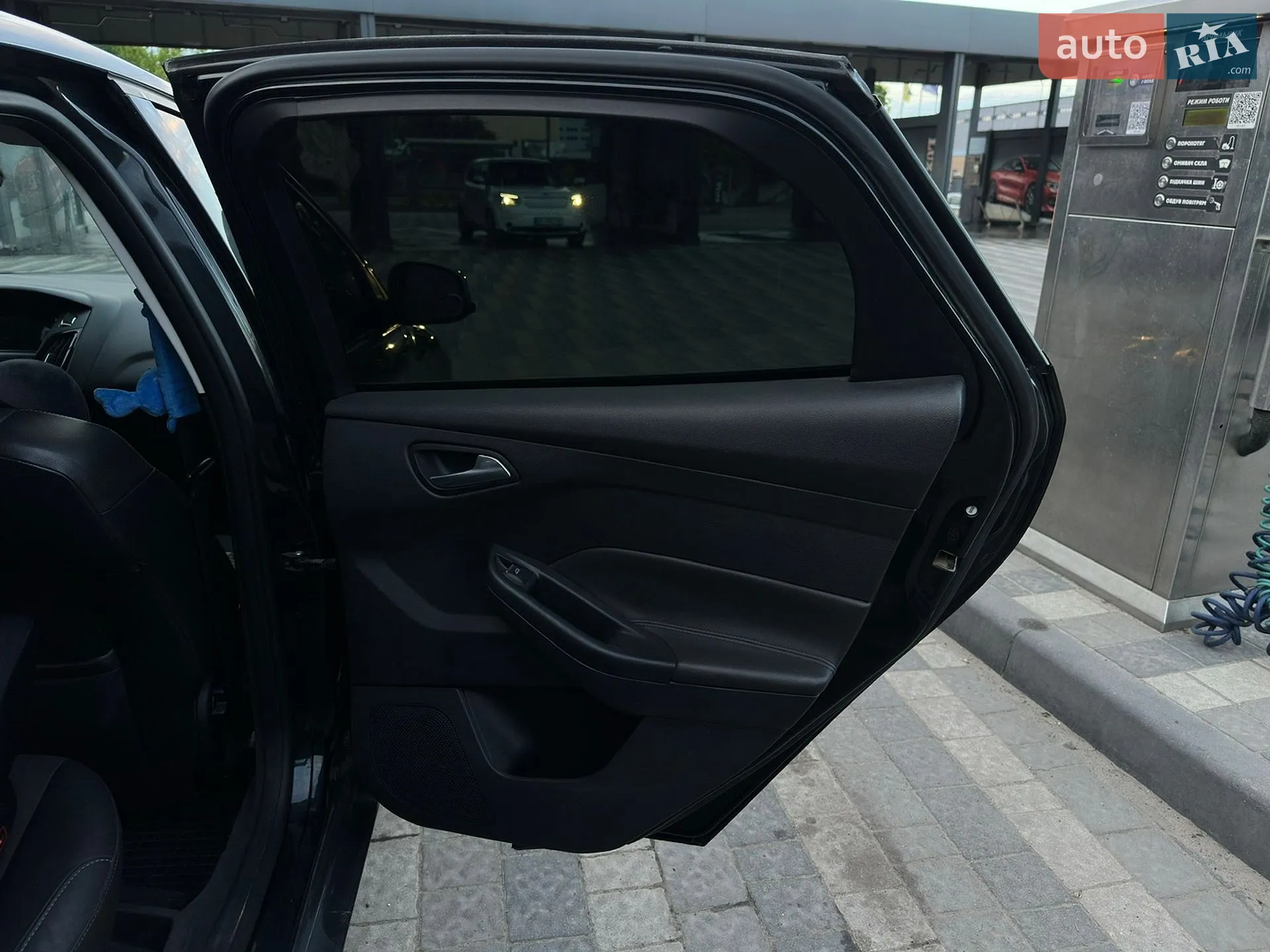 2011 Ford Focus - мініатюра 22