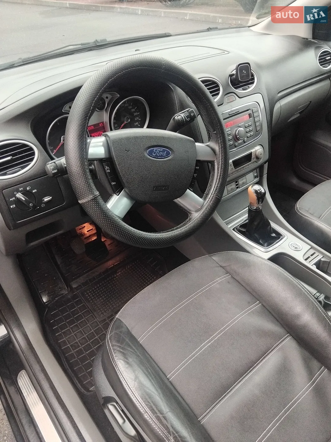 2010 Ford Focus - мініатюра 13