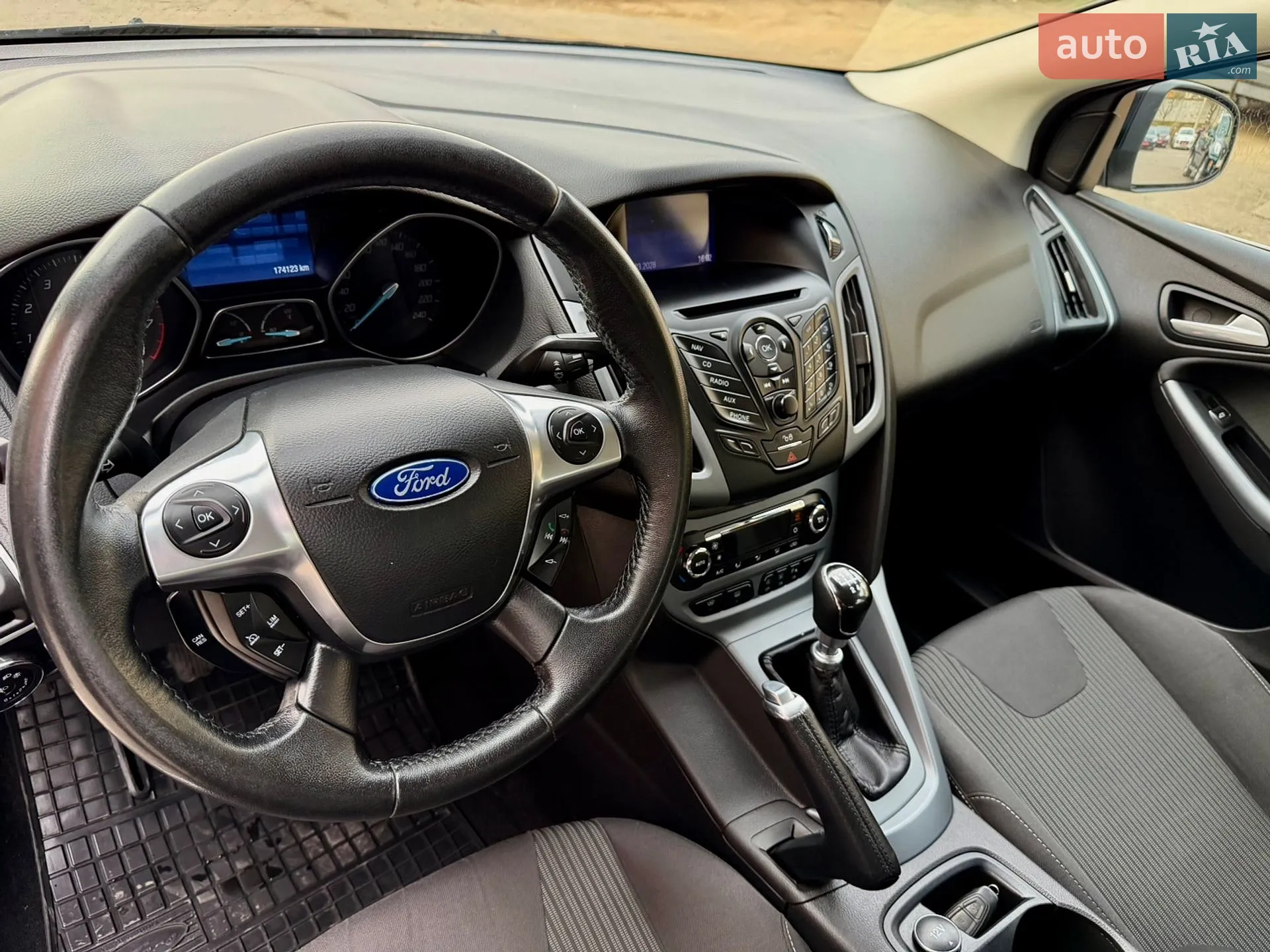 2012 Ford Focus - мініатюра 19