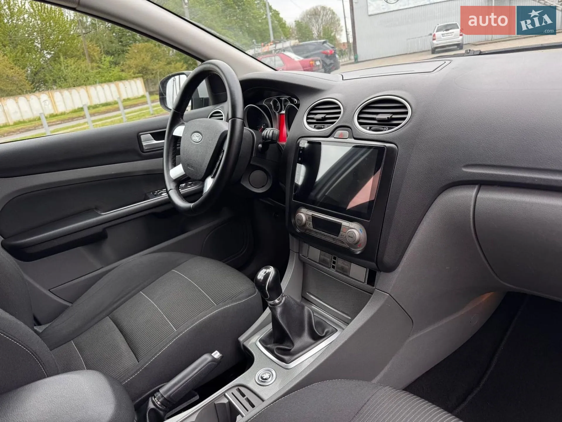 2010 Ford Focus - мініатюра 7