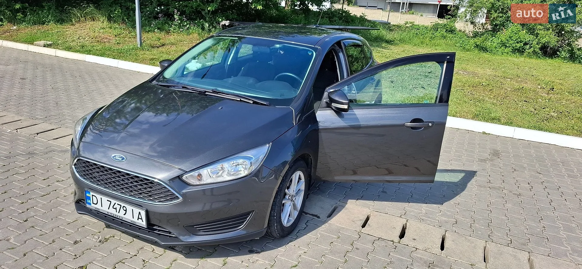 2017 Ford Focus - мініатюра 16
