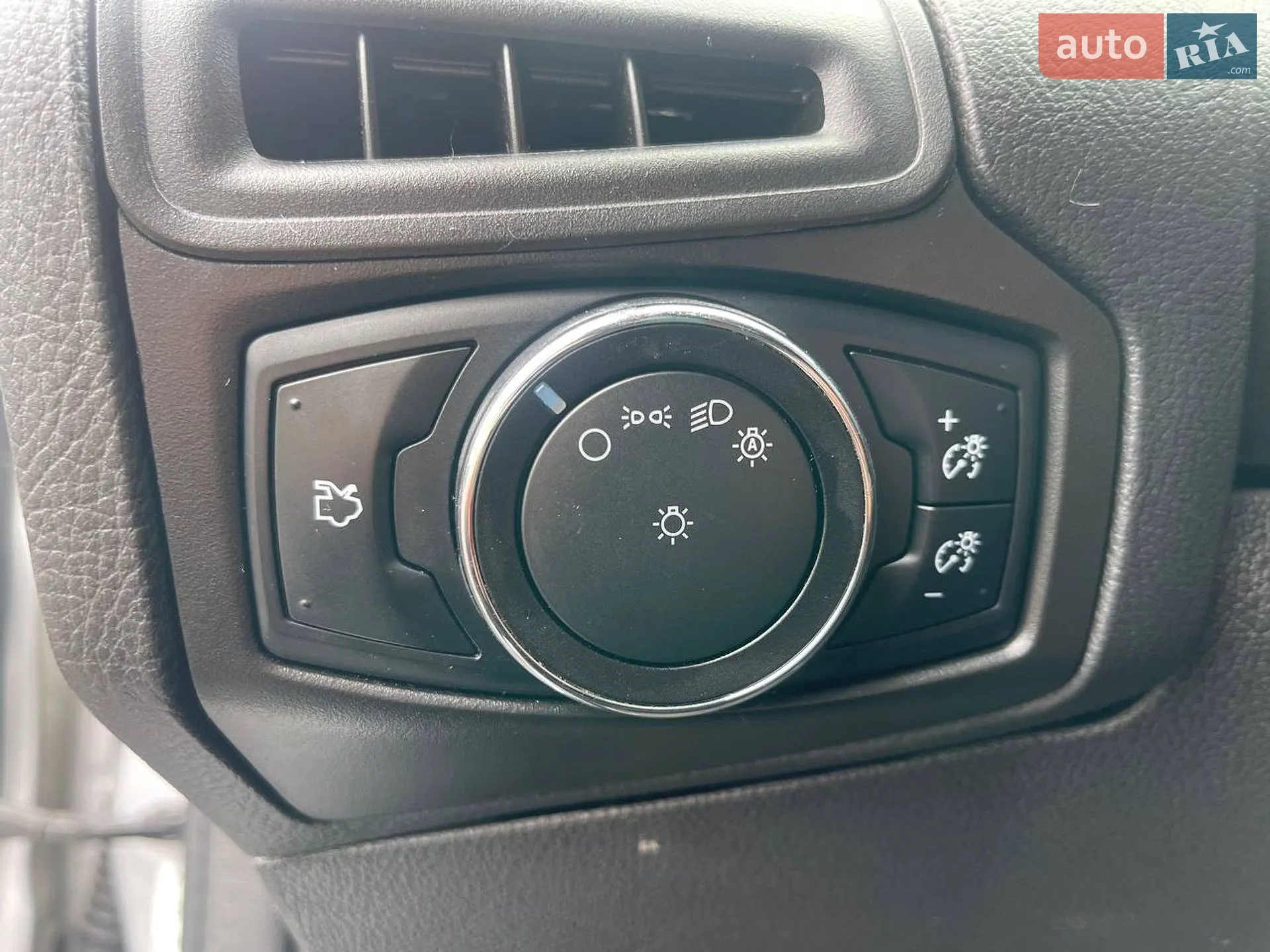2014 Ford Focus - мініатюра 17