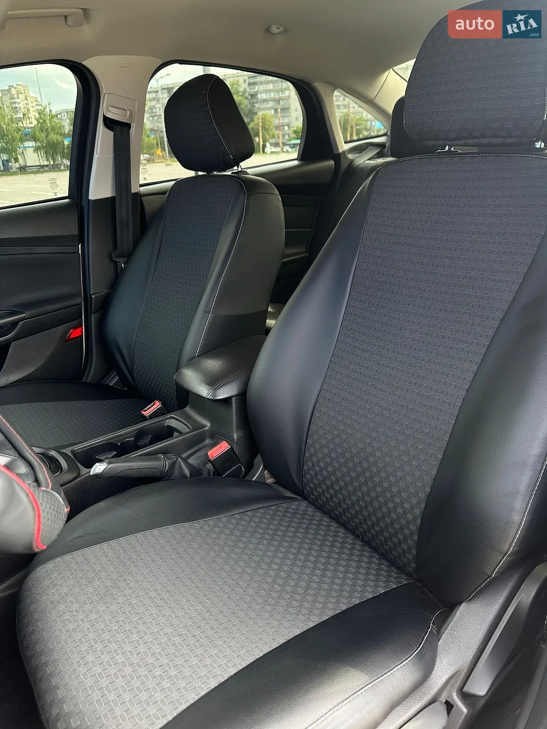 2015 Ford Focus - мініатюра 17
