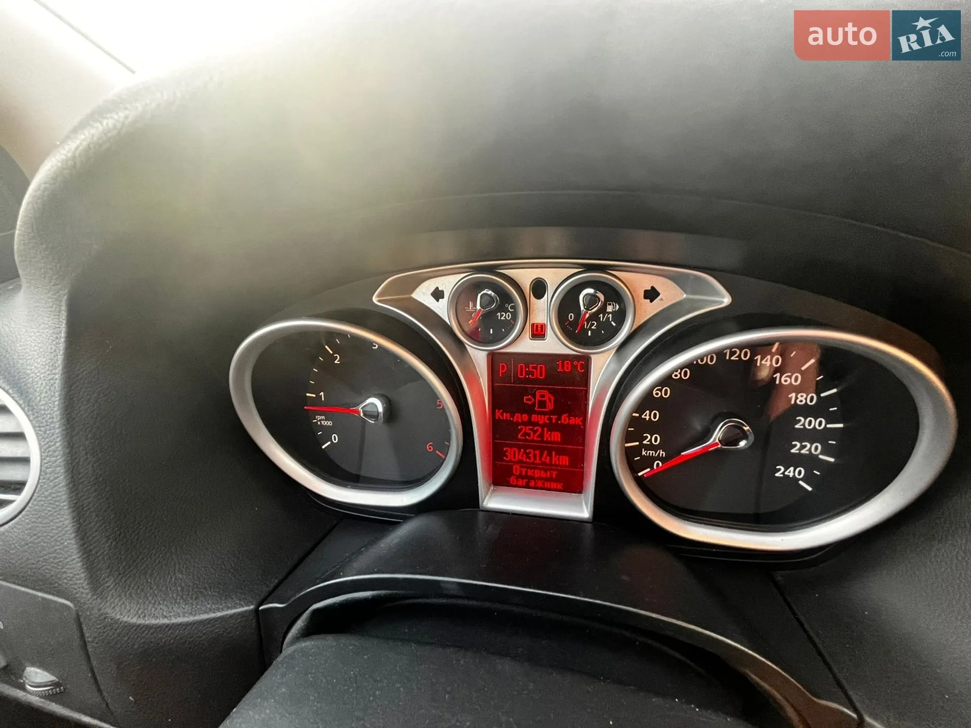 2010 Ford Focus - мініатюра 3