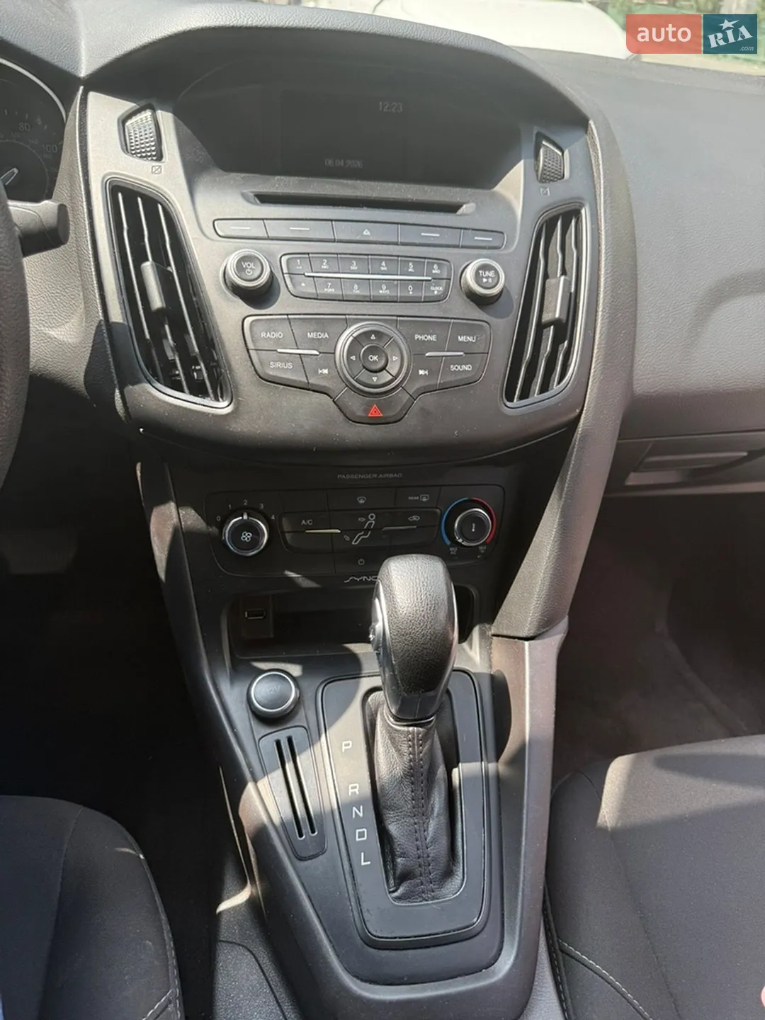 2017 Ford Focus - мініатюра 18